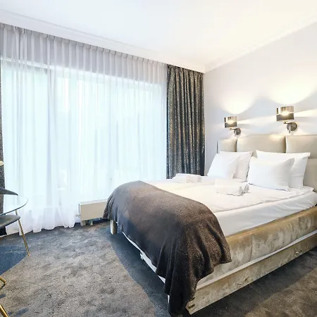 Lividus, Sun & Snow アパート *